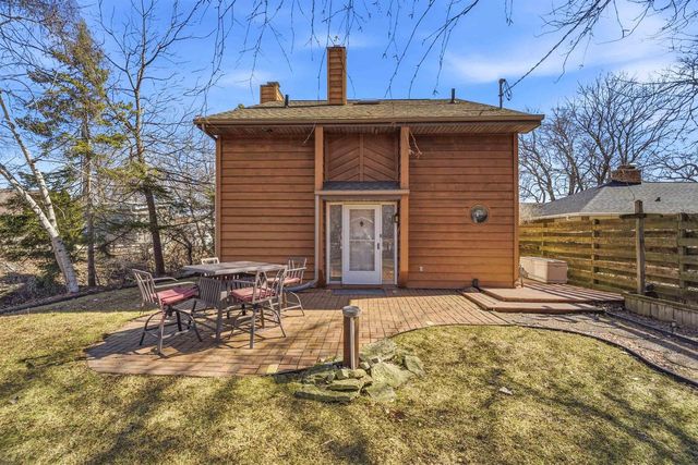 104 ADELLA BEACH ROAD, Neenah, WI 54956