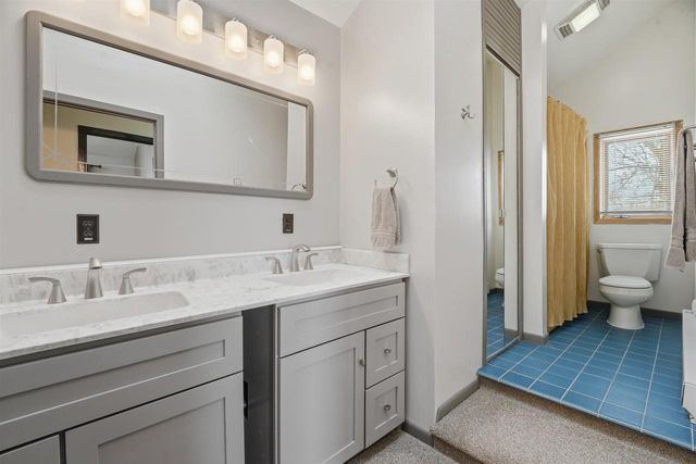 104 ADELLA BEACH ROAD, Neenah, WI 54956