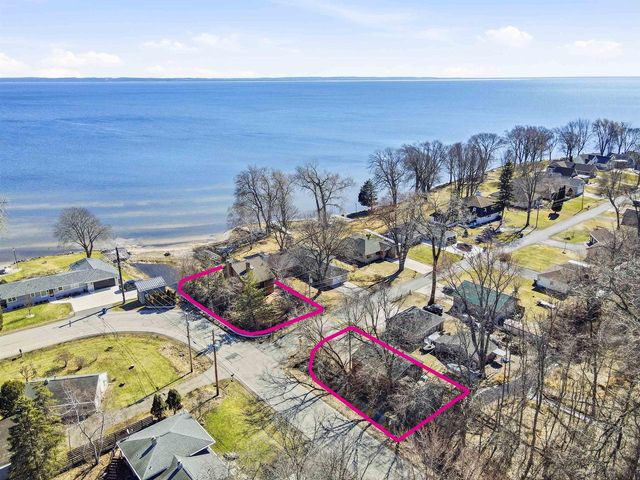 104 ADELLA BEACH ROAD, Neenah, WI 54956