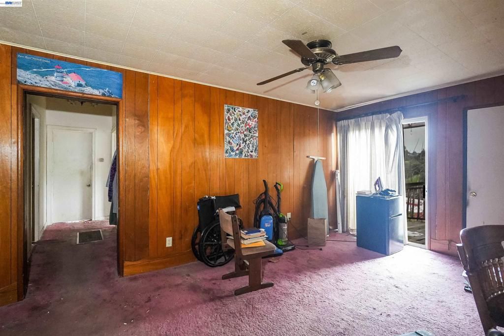 Image 20 of property listing at 1033 1033 2nd Ave, Crockett, CA 94525