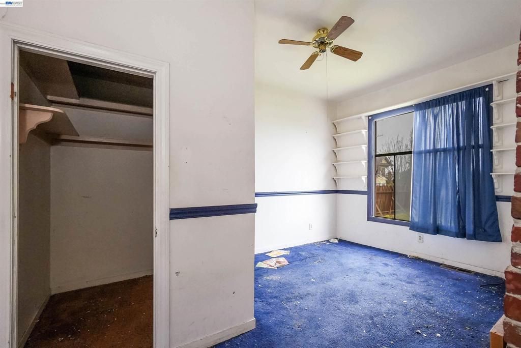 Image 23 of property listing at 1033 1033 2nd Ave, Crockett, CA 94525