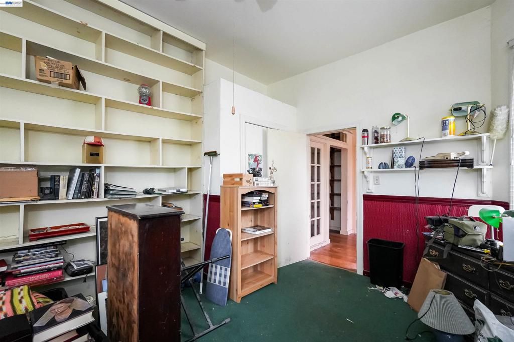 Image 8 of property listing at 1033 1033 2nd Ave, Crockett, CA 94525