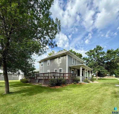 150 Nidaros Ave Avenue, Baltic, SD 57003