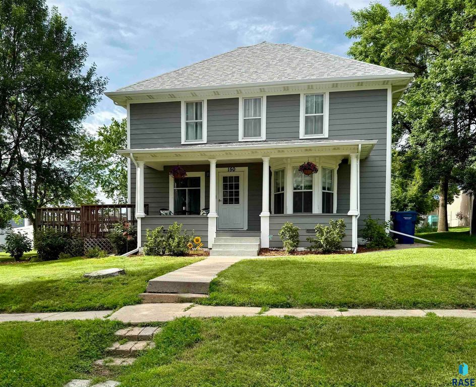 150 Nidaros Ave Avenue, Baltic, SD 57003