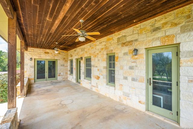 377 BUFFALO SPRINGS RD, New Braunfels, TX 78132