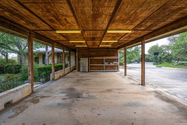 377 BUFFALO SPRINGS RD, New Braunfels, TX 78132