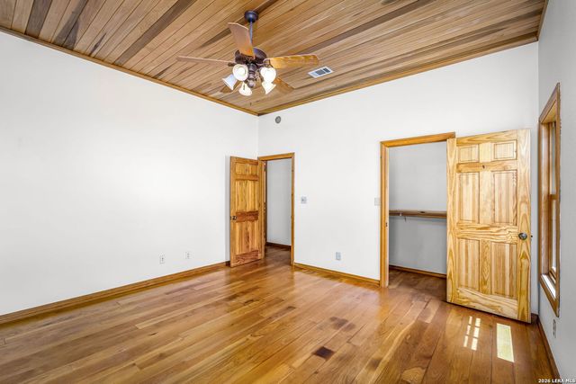 377 BUFFALO SPRINGS RD, New Braunfels, TX 78132