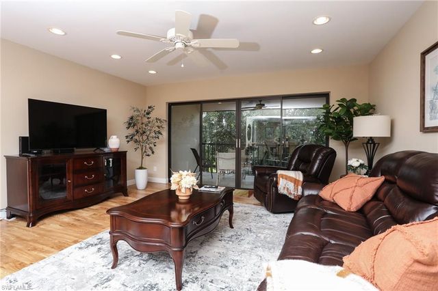 1760 Bald Eagle DR 506C, Naples, FL 34105