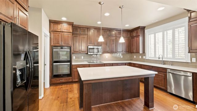 5500 NE 9th Street, Renton, WA 98059