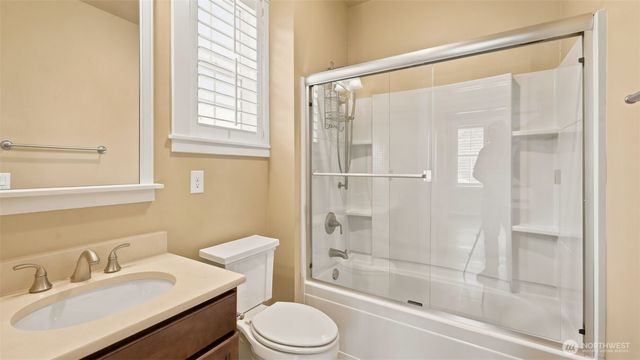 5500 NE 9th Street, Renton, WA 98059