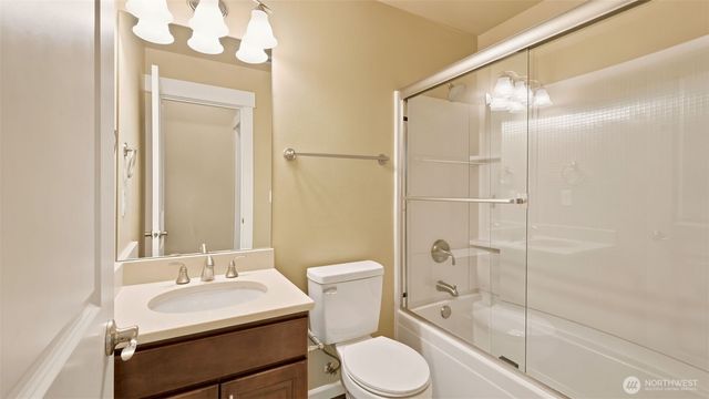 5500 NE 9th Street, Renton, WA 98059