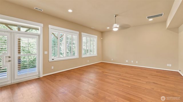 5500 NE 9th Street, Renton, WA 98059