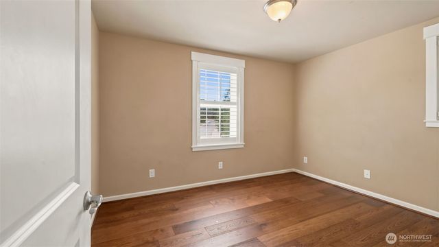 5500 NE 9th Street, Renton, WA 98059