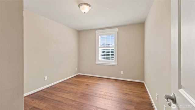 5500 NE 9th Street, Renton, WA 98059