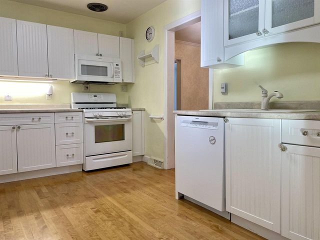 703 GREENBRIAR AVENUE, Park Ridge, WI 54481