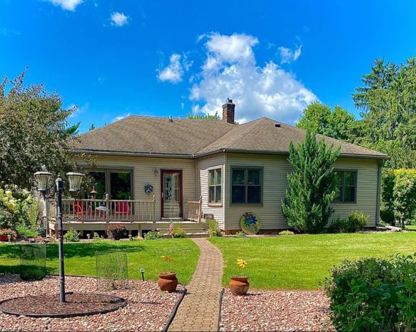 703 GREENBRIAR AVENUE, Park Ridge, WI 54481