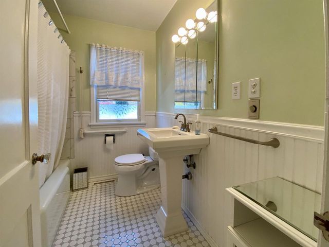 703 GREENBRIAR AVENUE, Park Ridge, WI 54481