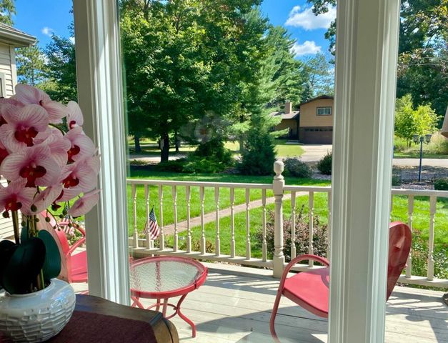 703 GREENBRIAR AVENUE, Park Ridge, WI 54481