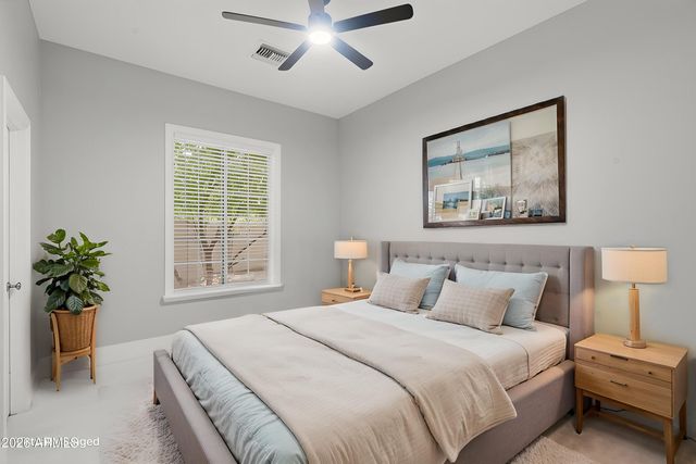 302 S TUCANA Court, Gilbert, AZ 85296