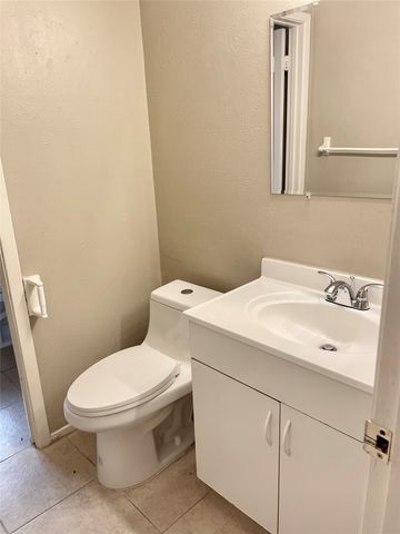 217 Bellaire Drive, Denton, TX 76209