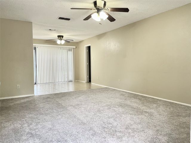 217 Bellaire Drive, Denton, TX 76209