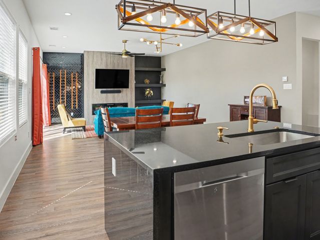 324 S Main Street, Cedar Hill, TX 75104