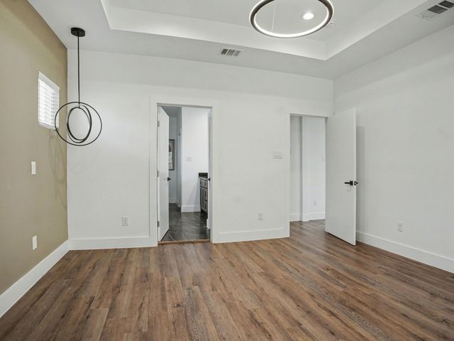 324 S Main Street, Cedar Hill, TX 75104