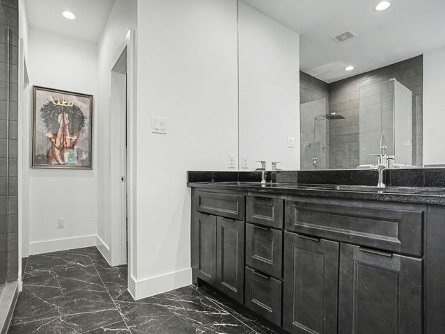 324 S Main Street, Cedar Hill, TX 75104