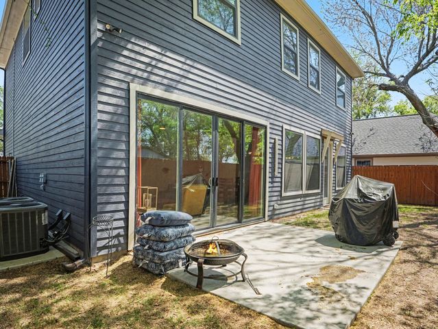 324 S Main Street, Cedar Hill, TX 75104