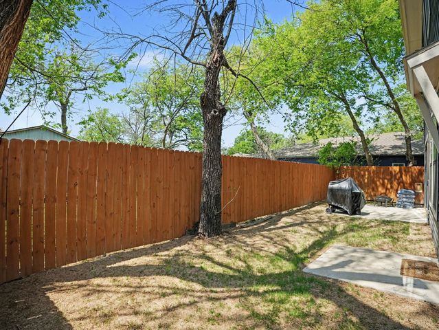 324 S Main Street, Cedar Hill, TX 75104