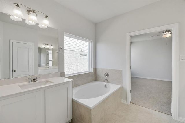 2122 Villa Bella Lane, Friendswood, TX 77546