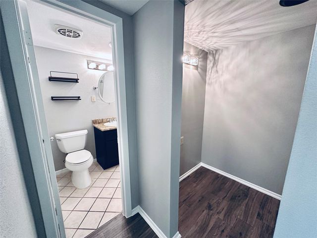 601 W 11th ST 227, Austin, TX 78701