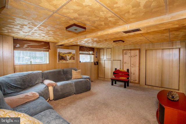 1264 TULIP RD, Warminster, PA 18974