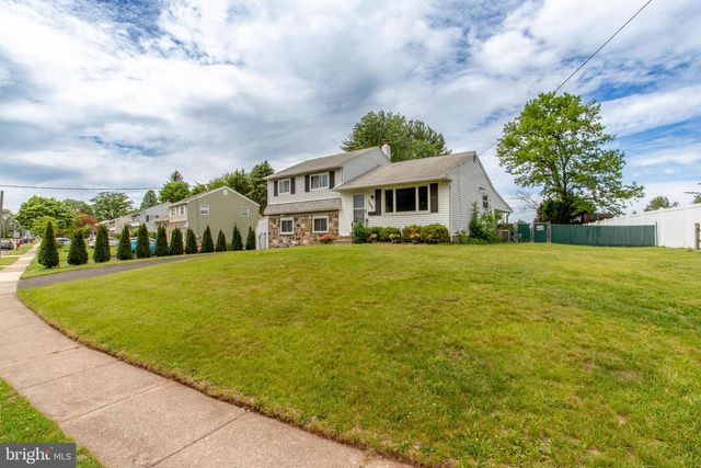 1264 TULIP RD, Warminster, PA 18974