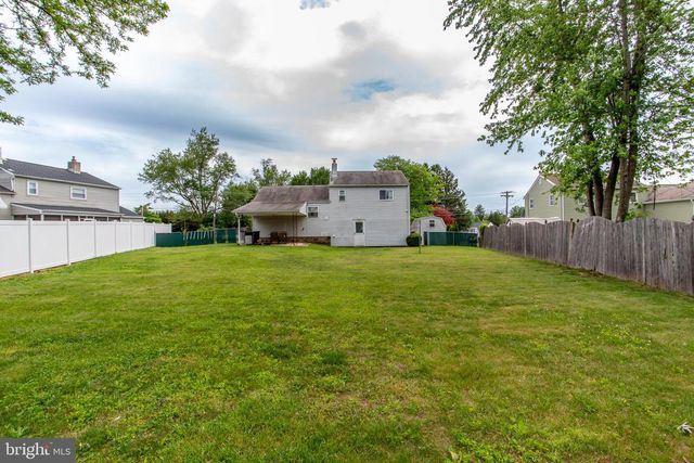 1264 TULIP RD, Warminster, PA 18974