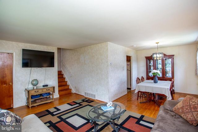 1264 TULIP RD, Warminster, PA 18974