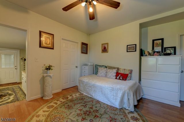 9 Walnut St, Little Falls Twp., NJ 07424