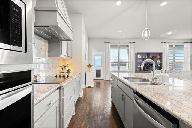 121 Muscogee Drive, Waxahachie, TX 75165