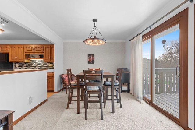 2945 MOSSY OAK CIRCLE, Green Bay, WI 54311