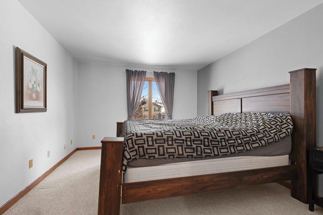 2945 MOSSY OAK CIRCLE, Green Bay, WI 54311