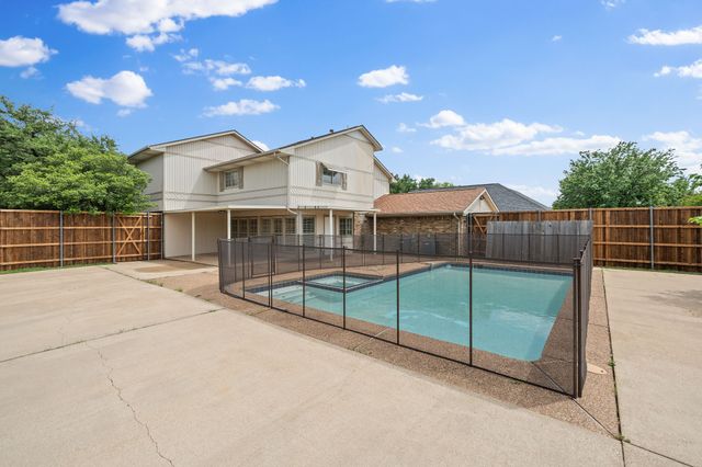 900 Mount Vernon Drive, Richardson, TX 75081