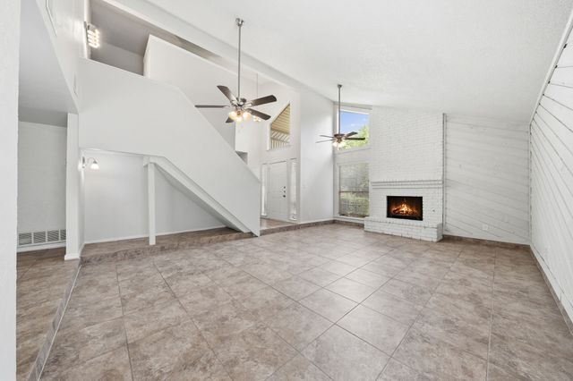 900 Mount Vernon Drive, Richardson, TX 75081