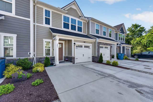 391 Camargue Ct, Smyrna, TN 37167