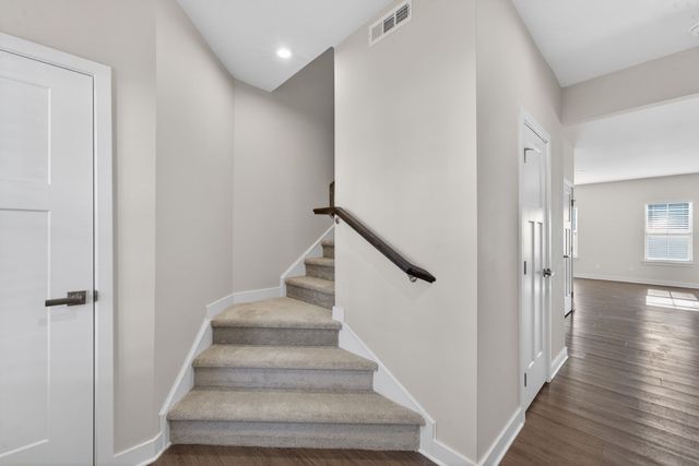 391 Camargue Ct, Smyrna, TN 37167