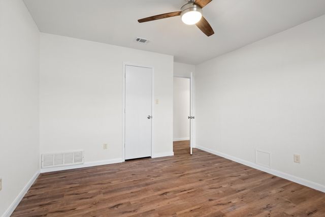 2358 Mockingbird Drive, Grapevine, TX 76051