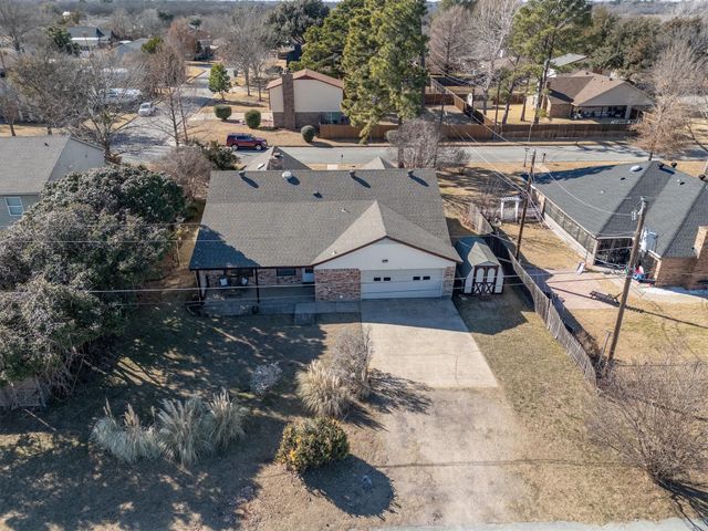 2358 Mockingbird Drive, Grapevine, TX 76051