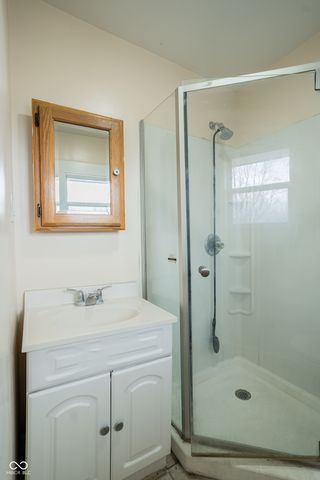 615-617 Ruddle Avenue, Anderson, IN 46012