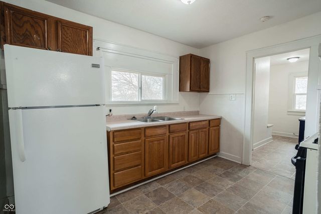 615-617 Ruddle Avenue, Anderson, IN 46012