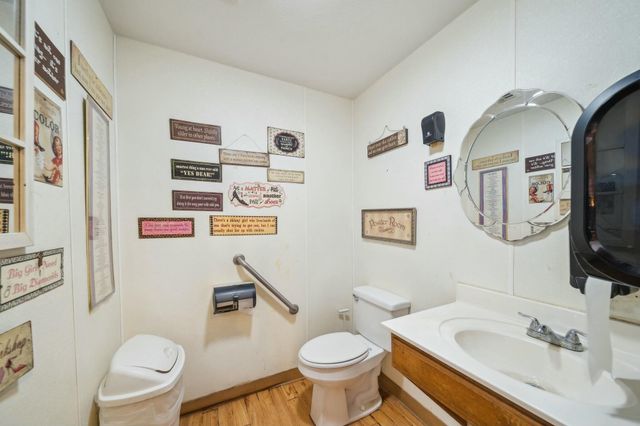 319 E Illinios Avenue, Vinita, OK 74301