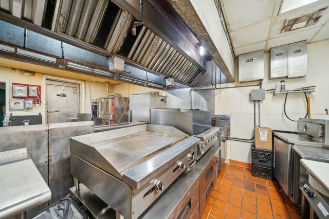 319 E Illinios Avenue, Vinita, OK 74301